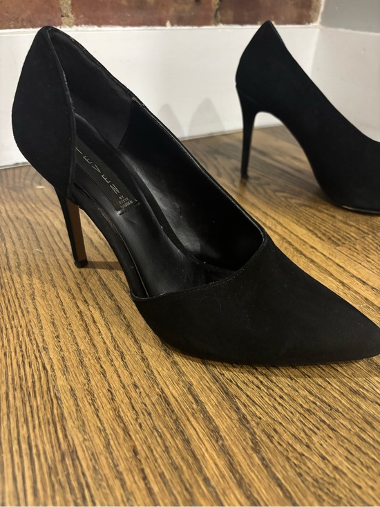 Steven By Steve Madden Shoes - Steve by Steve Madden sz 8.5 black cut-out pumps